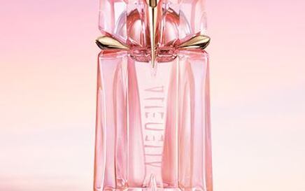 Optimistická novinka Thierry Mugler Alien Flora Futura