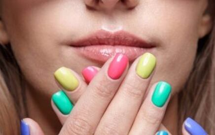 7 základních triků pro krásné nehty