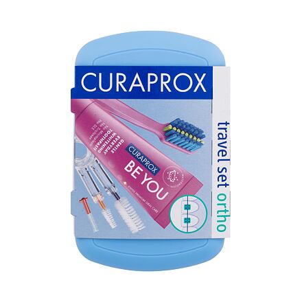 Curaprox Travel Ortho Blue sada: skládací zubní kartáček CS 5460 Ortho 1 ks + zubní pasta Be You Challenger Gin Tonic & Persimmon 10 ml + držák na mezizubní kartáčky 1 ks + mezizubní kartáček 3 ks