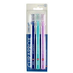 Klasický zubní kartáček Curaprox 1560 Soft Trio 1 balení