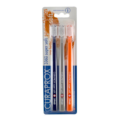 Klasický zubní kartáček Curaprox 3960 Super Soft Trio 3 ks poškozený obal