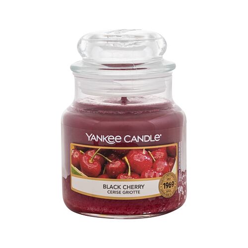 Vonná svíčka Yankee Candle Black Cherry 104 g