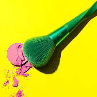 Štětec Real Techniques Nectar Pop Surreal Sheen Powder Brush 1 ks